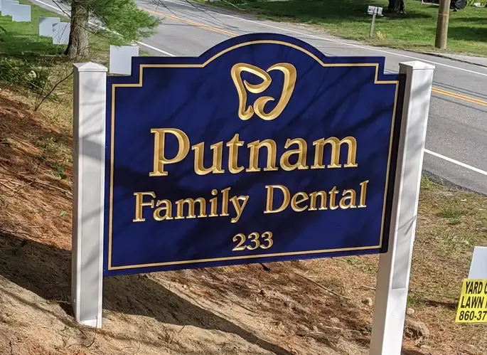 Putnam Family Dental sign